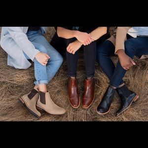 Nisolo Carmen Chelsea Boot in Black 🖤
